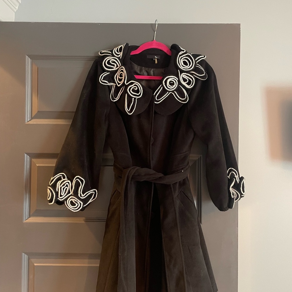 Ryu Black Trench Coat with White Embroidery